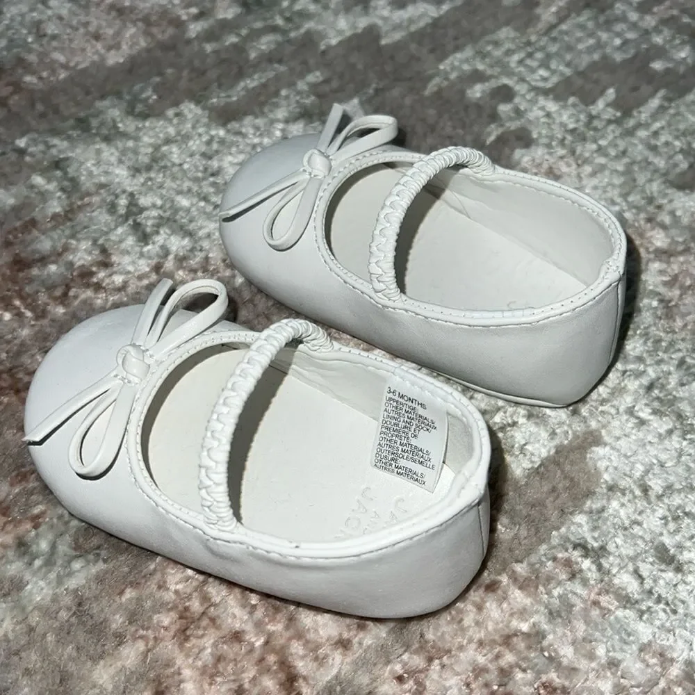 NWOT JANIE AND JACK BABY SHOES 3/6M